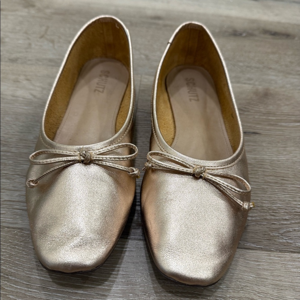 Super cute gold Schutz ballet flats